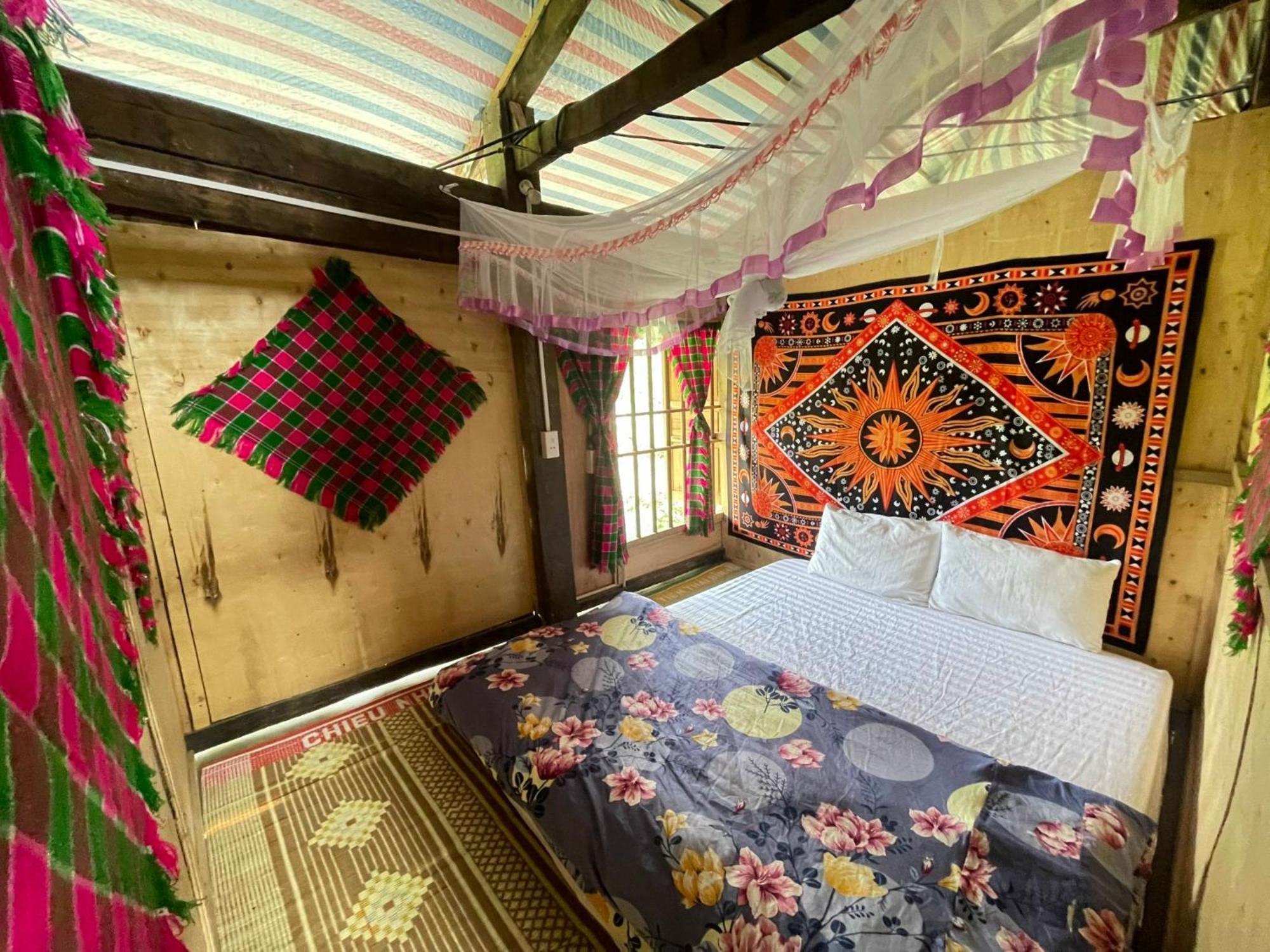 Du Gia Van Chung Homestay Làng Cac Room photo
